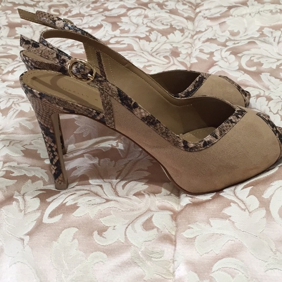 Tan and brown snake skin heels - Picture 2 of 4
